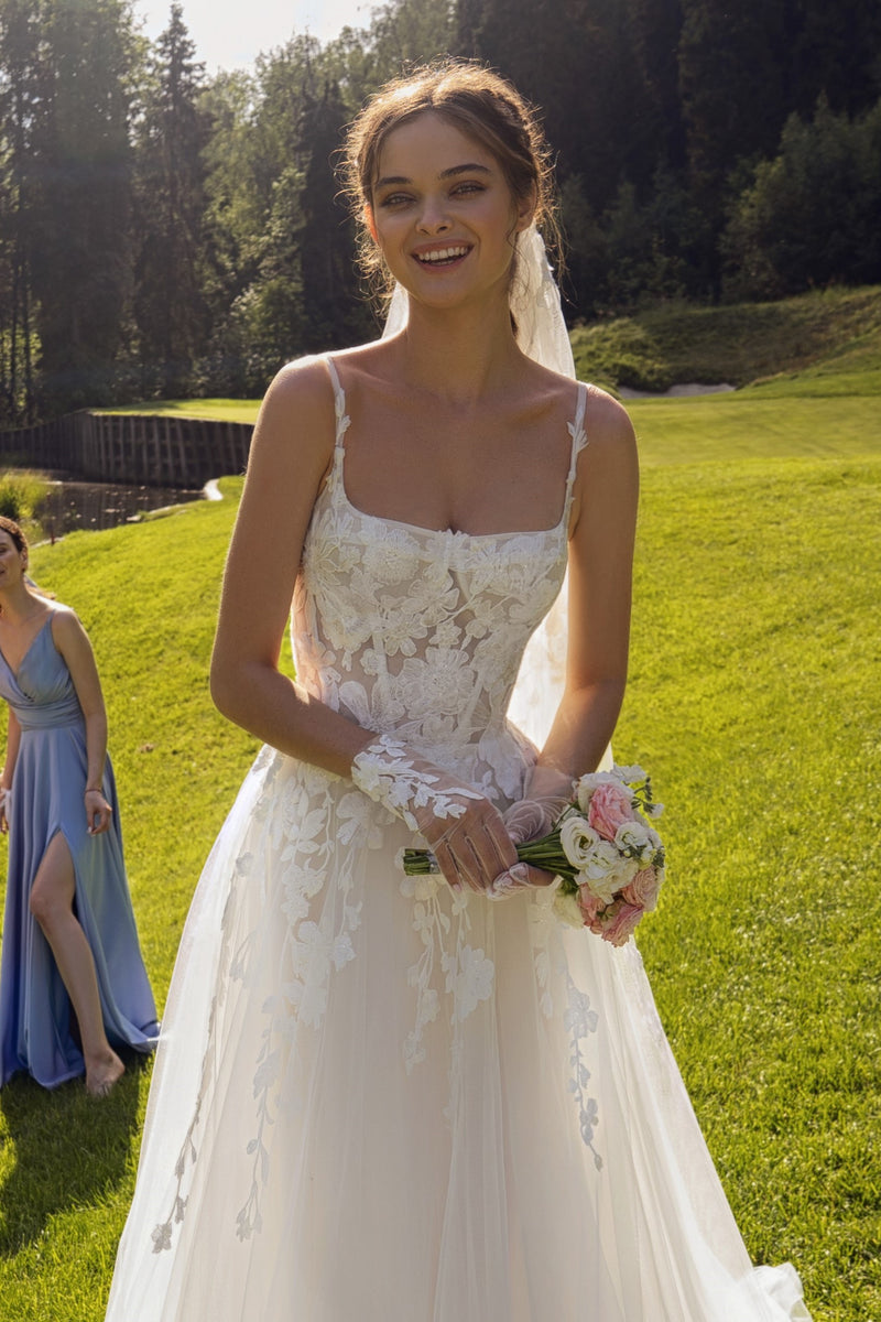 Top 2024 Wedding Dress Trends for Brides-to-Be