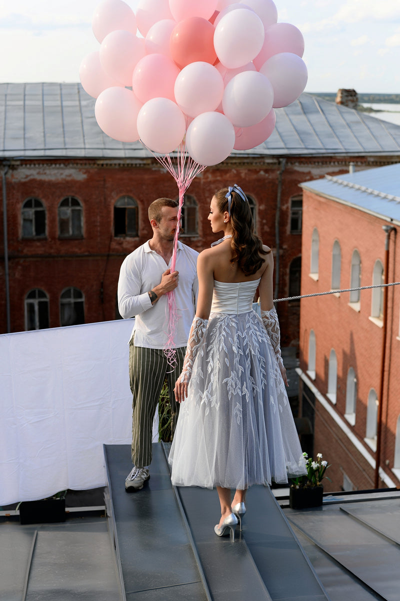 Exquisite Strapless Midi Tulle Occasion Dress