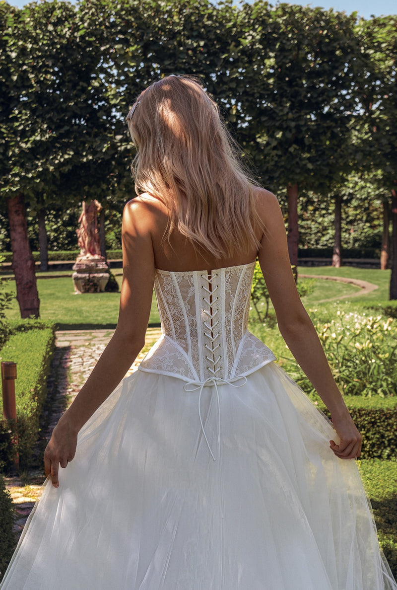 Sweetheart Lace Corset A-Line Wedding Dress