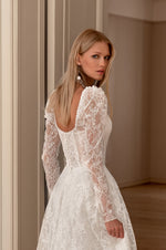 Exquisite A-Line Long Sleeve Lace Wedding Dress