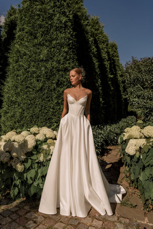 Sweetheart Satin A-Line Wedding Dress with Pockets