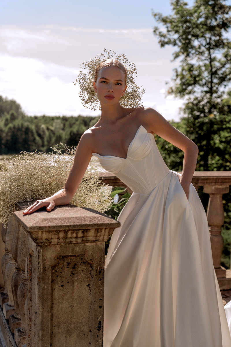 Sweetheart Satin A-Line Wedding Dress with Pockets