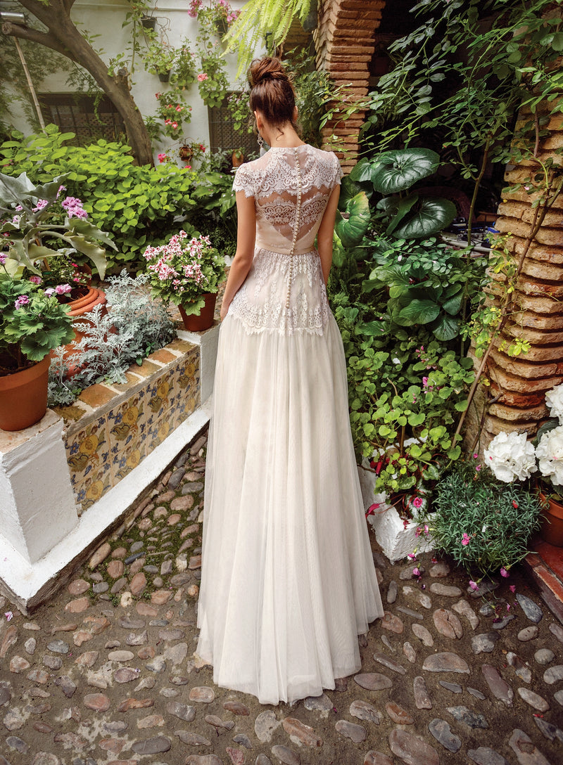 Elegant Spaghetti Straps Lace Mesh Wholesale Wedding Dresses