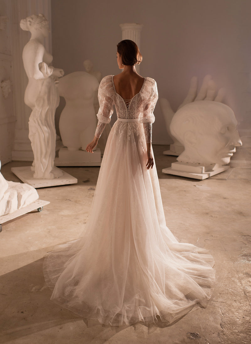 Long Sleeve Sweetheart Neckline Glitter Wedding Gown – HAREM's Brides